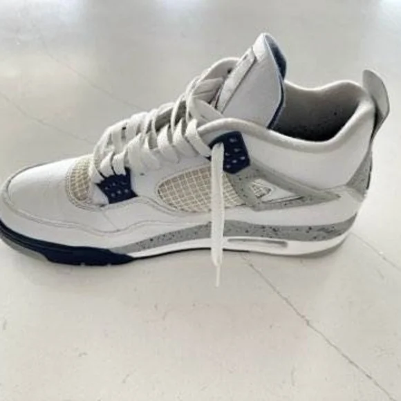 Nike Air Jordan 4 Retro 'Midnight Navy'